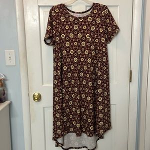 Women’s Lularoe short sleeve dress small. Shorter in the front. Never‎ worn